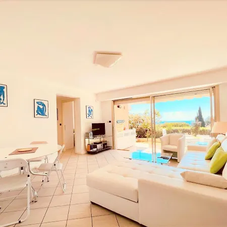 Magnifique Appartement, Vue Mer, De Standing, Piscine Et Parking Prive * Menton
